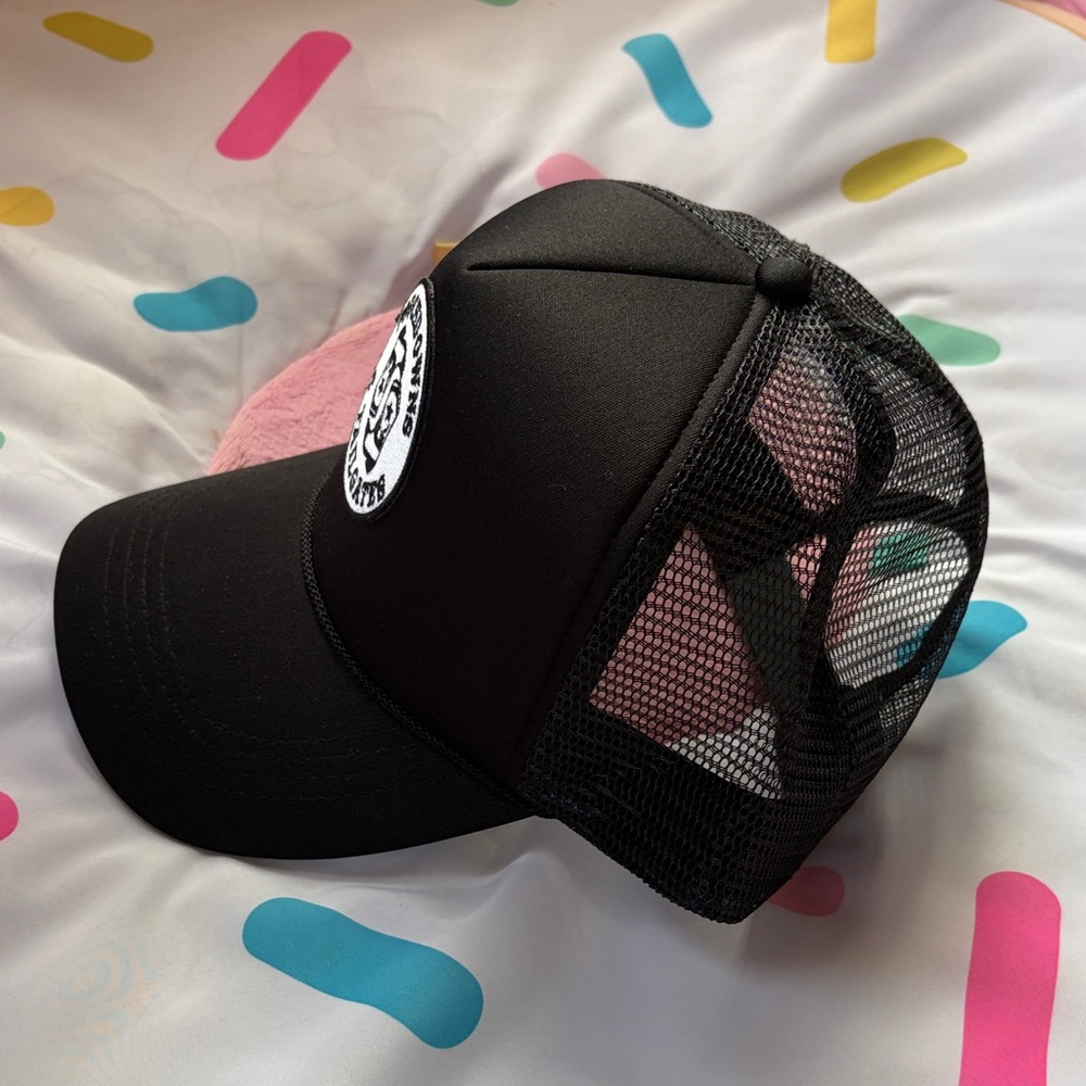 Touchdowns & Tailgates Black Mesh Trucker Hat - Picture 2 of 5